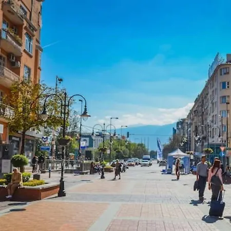 Sofia's Finest 1bd Absolute Center Luxury With Kitchenette סופיה